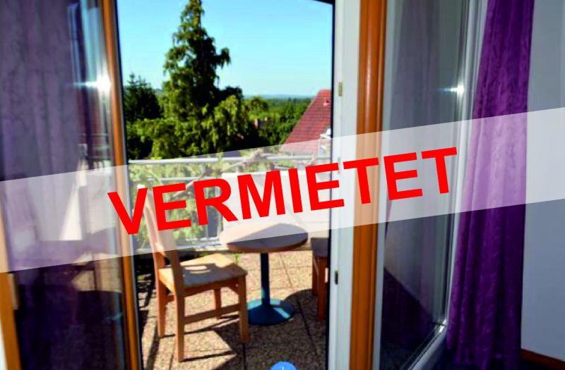 Zu vermieten: Schönes grosses Zimmer mit Bad und Balkon in kleiner Hotelanlage im schönen Bad Bellingen